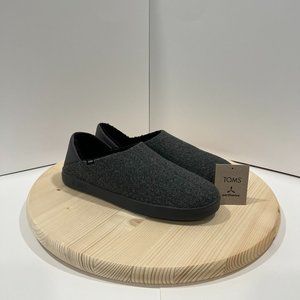 TOMS EZRA SLIPPERS - NEW W/ TAG SIZE 10.5 SMOKE GEY